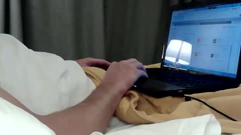 kiwibulge123 online show from April 4, 2026, 7:06 am