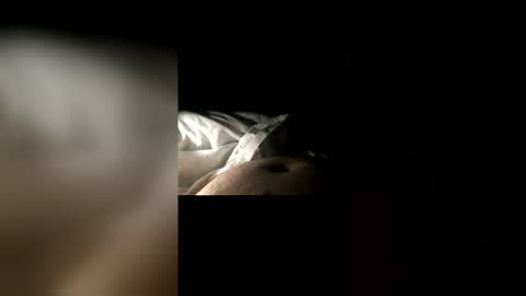 kiwicums online show from December 5, 2025, 1:20 pm