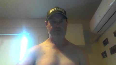 Snapshot of kiwiguy19773 chatting on January 23, 2025, 6:06 am kiwiguy19773 online show from January 23, 2025, 6:06 am
