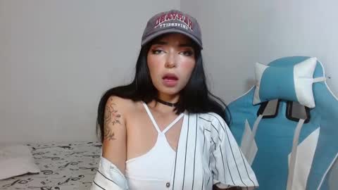 kiyu online show from February 17, 2025, 12:10 am