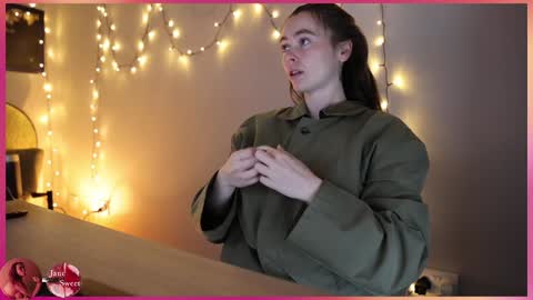 JaneSweet online show from October 4, 2025, 9:29 am