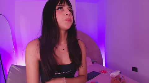 Snapshot of kkira_doll chatting on April 23, 2026, 11:53 am Kkira online show from April 23, 2026, 11:53 am