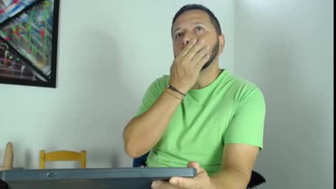 Snapshot of klarck_ chatting on March 9, 2025, 1:48 pm Klarck online show from March 9, 2025, 1:48 pm