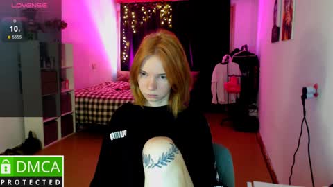 Snapshot of klares_wasser chatting on December 20, 2024, 12:16 pm Klares online show from December 20, 2024, 12:16 pm