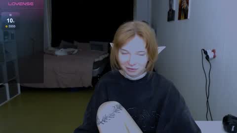 Snapshot of klares_wasser chatting on February 3, 2025, 6:28 pm Klares online show from February 3, 2025, 6:28 pm