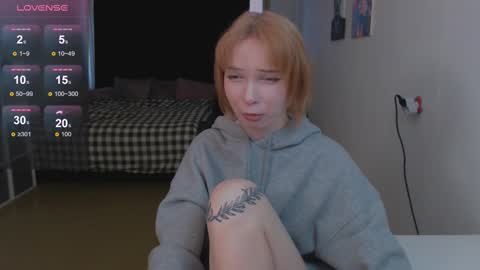 Snapshot of klares_wasser chatting on February 12, 2025, 12:33 pm Klares online show from February 12, 2025, 12:33 pm