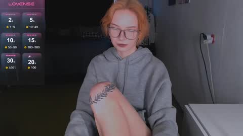 Snapshot of klares_wasser chatting on February 24, 2025, 2:37 pm Klares online show from February 24, 2025, 2:37 pm