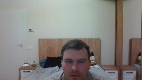 Snapshot of klari_fun chatting on April 15, 2026, 7:58 pm klari_fun online show from April 15, 2026, 7:58 pm