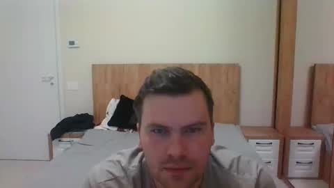 Snapshot of klari_fun chatting on April 16, 2026, 4:08 pm klari_fun online show from April 16, 2026, 4:08 pm