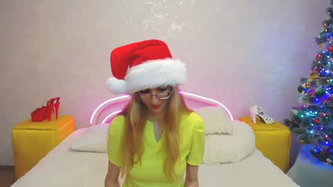 Snapshot of klaryevans chatting on January 7, 2025, 4:16 pm Klary online show from January 7, 2025, 4:16 pm