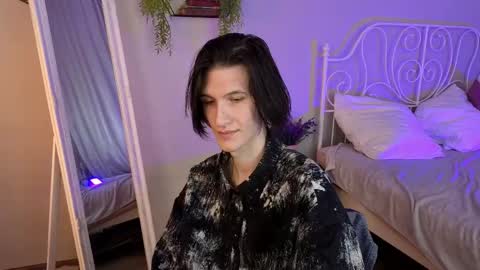 Klaude Jam online show from April 22, 2026, 9:05 pm
