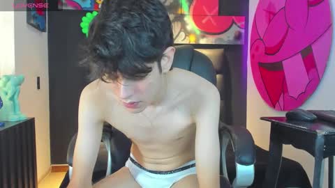 Snapshot of klaus_sunrise_xx chatting on October 24, 2025, 5:26 am KLAUS online show from October 24, 2025, 5:26 am