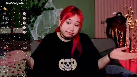 Klee online show from October 25, 2025, 4:31 am