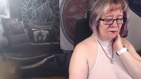 Snapshot of kleiner_teufel chatting on February 12, 2026, 7:36 am Michelle online show from February 12, 2026, 7:36 am