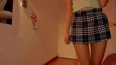 Kleo online show from December 19, 2025, 9:33 pm