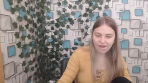 Snapshot of klerkarina chatting on March 10, 2025, 5:43 am klerkarina online show from March 10, 2025, 5:43 am