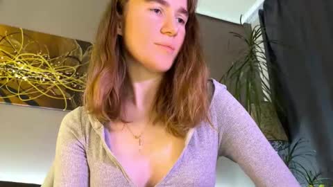 Snapshot of kleya___ chatting on November 19, 2025, 5:02 pm Kleya online show from November 19, 2025, 5:02 pm