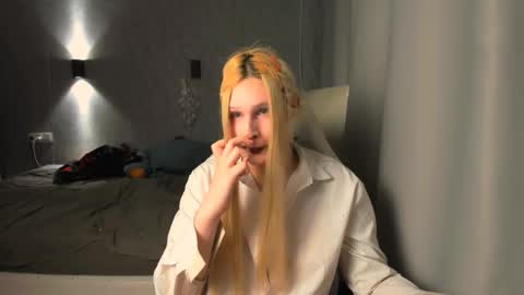 Klin online show from November 12, 2025, 10:09 pm