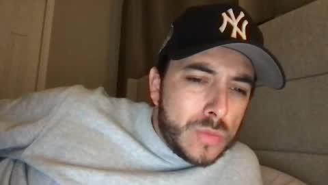 kling12034 online show from January 5, 2026, 10:35 pm