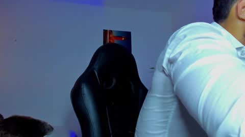 Snapshot of klinsmannwalton chatting on October 23, 2025, 12:15 pm klinsmannwalton online show from October 23, 2025, 12:15 pm