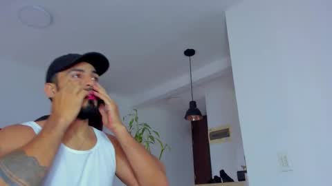 Snapshot of klinsmannwalton chatting on November 9, 2025, 12:03 pm klinsmannwalton online show from November 9, 2025, 12:03 pm