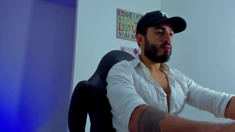 klinsmannwalton online show from November 26, 2025, 10:38 am