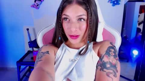 Snapshot of kloe_28 chatting on February 21, 2026, 4:35 am Kloe online show from February 21, 2026, 4:35 am