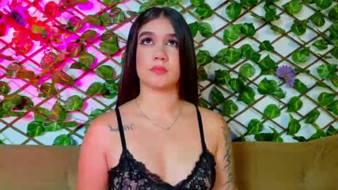 kloe_bella online show from September 29, 2025, 5:40 pm