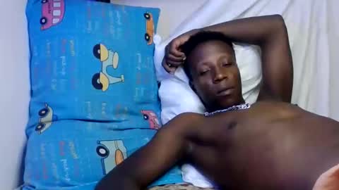 Snapshot of kmg_777 chatting on November 8, 2025, 6:29 pm kmg_777 online show from November 8, 2025, 6:29 pm