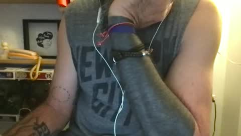 Snapshot of knicker76 chatting on November 4, 2025, 11:26 pm knicker76 online show from November 4, 2025, 11:26 pm