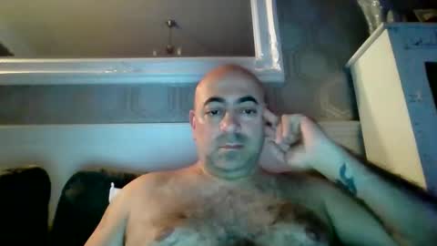 Snapshot of knickerwhipper chatting on December 15, 2024, 2:19 am knickerwhipper online show from December 15, 2024, 2:19 am