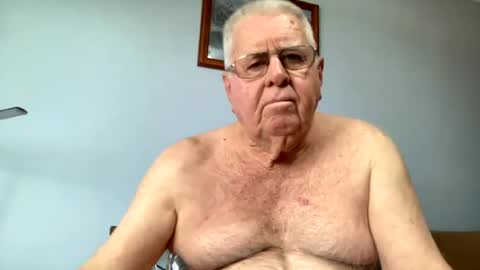Aussiedude online show from July 22, 2026, 5:32 am