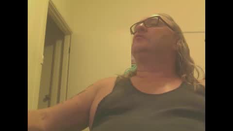 Snapshot of knobout chatting on February 18, 2025, 10:38 am knobout online show from February 18, 2025, 10:38 am