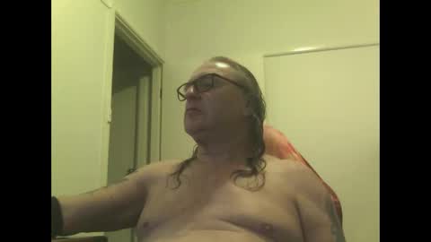 Snapshot of knobout chatting on November 24, 2025, 5:40 am knobout online show from November 24, 2025, 5:40 am