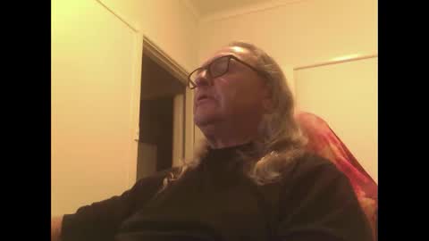Snapshot of knobout chatting on January 12, 2026, 8:52 am knobout online show from January 12, 2026, 8:52 am