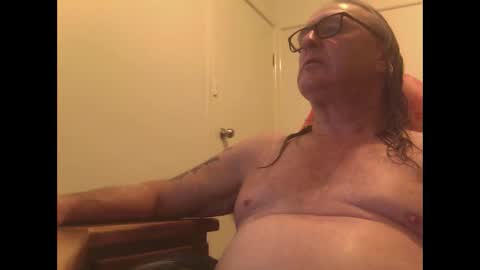 Snapshot of knobout chatting on February 16, 2026, 8:21 am knobout online show from February 16, 2026, 8:21 am