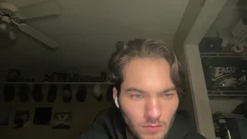 knotfan online show from November 24, 2025, 4:01 am