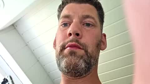 kobelalakers2423 online show from July 3, 2026, 1:39 pm