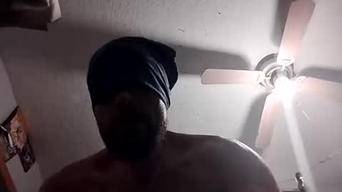 kokpumpluv online show from January 8, 2025, 9:00 am