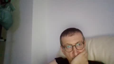 Snapshot of kolesie7 chatting on September 10, 2025, 5:46 pm JUAN CARLOS online show from September 10, 2025, 5:46 pm