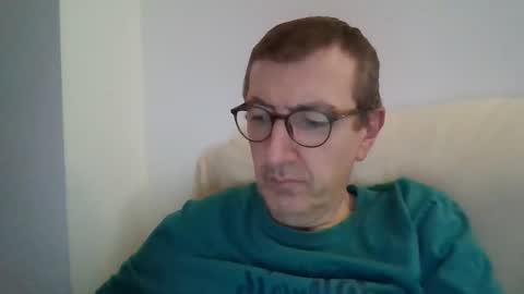 Snapshot of kolesie7 chatting on October 9, 2025, 6:39 pm JUAN CARLOS online show from October 9, 2025, 6:39 pm