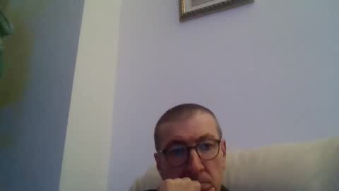 Snapshot of kolesie7 chatting on October 28, 2025, 7:27 pm JUAN CARLOS online show from October 28, 2025, 7:27 pm