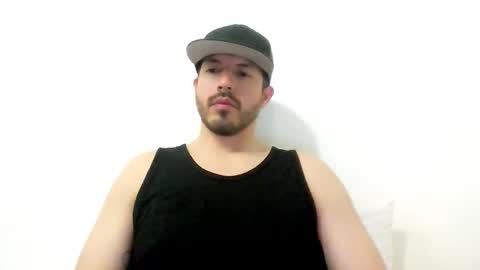 Snapshot of kolombianox chatting on October 25, 2025, 6:43 am kolombianox online show from October 25, 2025, 6:43 am