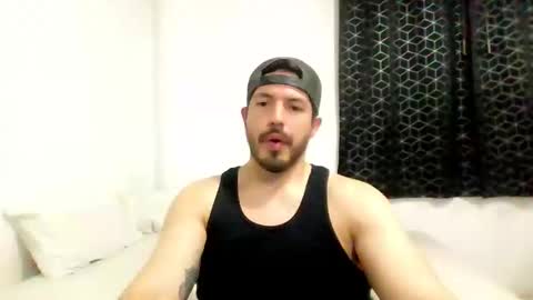 Snapshot of kolombianox chatting on October 30, 2025, 6:37 am kolombianox online show from October 30, 2025, 6:37 am