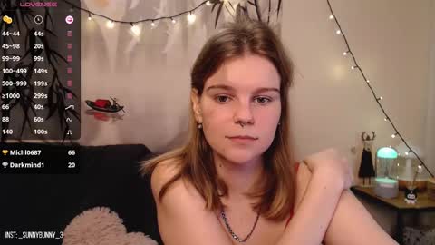 Snapshot of komorebbi chatting on December 7, 2024, 10:17 pm Marta online show from December 7, 2024, 10:17 pm