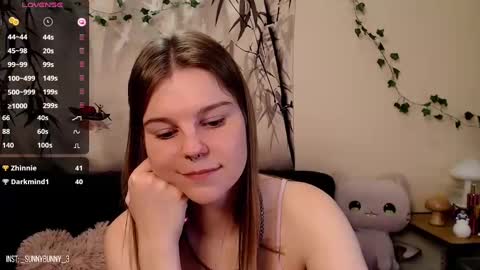 Snapshot of komorebbi chatting on March 1, 2025, 11:47 pm Marta online show from March 1, 2025, 11:47 pm