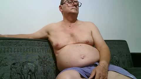 Snapshot of komputer123456789 chatting on October 11, 2025, 9:46 pm Bogdan online show from October 11, 2025, 9:46 pm