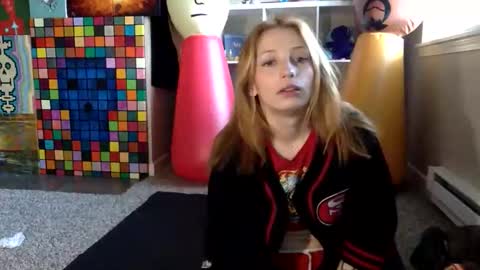 Snapshot of konniefirst chatting on March 1, 2026, 12:45 am Konnie online show from March 1, 2026, 12:45 am