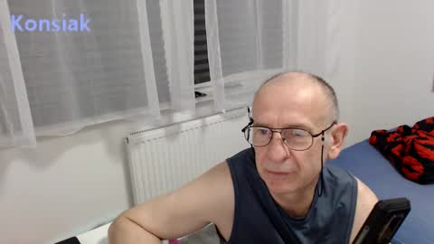 Snapshot of konsiak chatting on February 6, 2026, 3:37 pm Komsiak online show from February 6, 2026, 3:37 pm