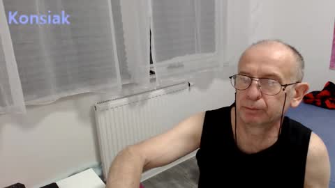Snapshot of konsiak chatting on February 10, 2026, 7:18 pm Komsiak online show from February 10, 2026, 7:18 pm